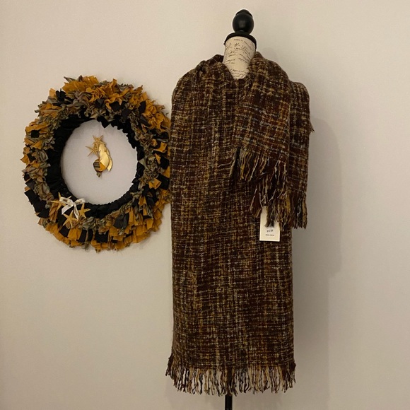 Oversized wool cape/wrap perfect for fall/winter - Picture 4 of 16